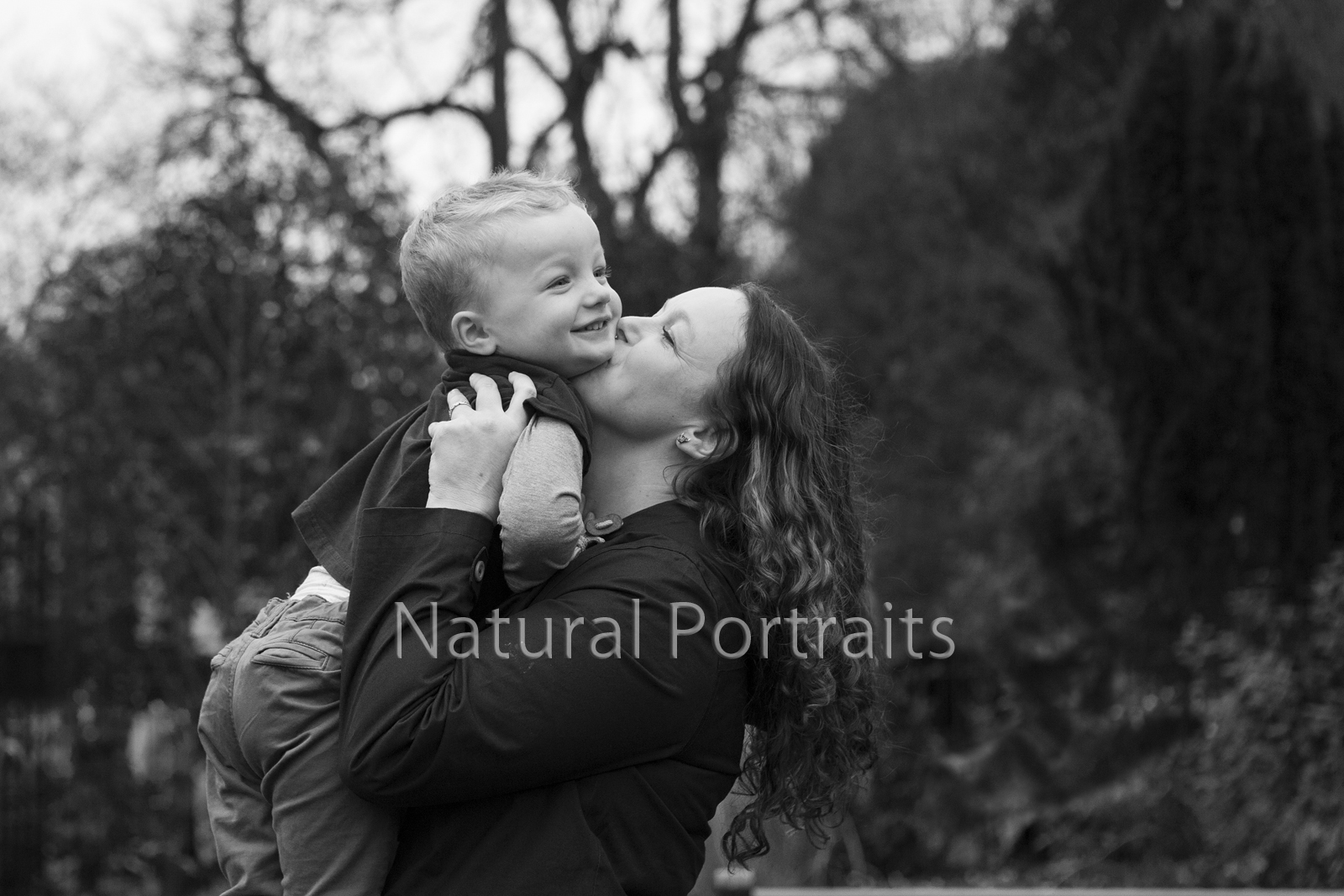 Boy and mum photo in Victoria Park, Bath